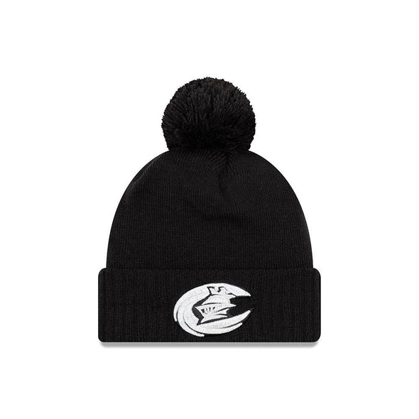 Tonal Flect Knit Pom