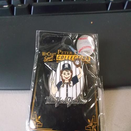 New York Yankees Girl Fan Pin